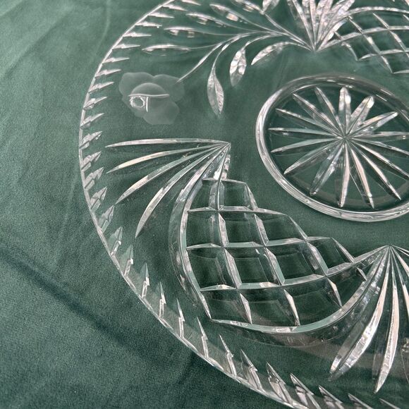 Vintage Crystal Glass Starburst Rose Budd Serving Plate Cheese Plate - Picture 5 of 6